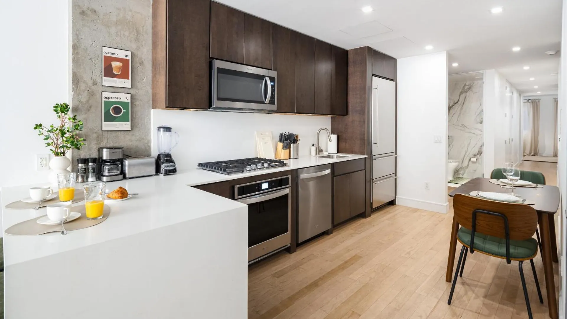 Luxury Full Floor Chelsea With Washerdryer 2Bd New York